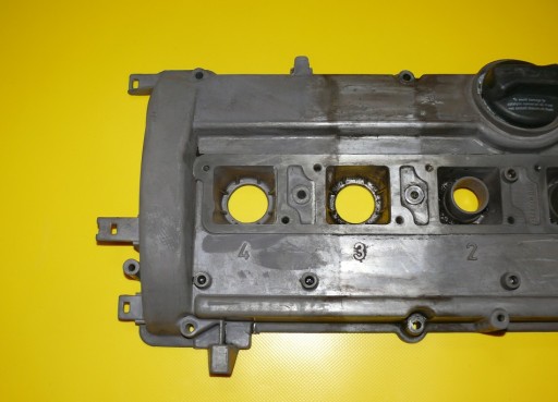 Abdeckung der Ventile KLAWIATURY AUDI A4 B5 1.8 B 20V 125KM 94-01 058103475G