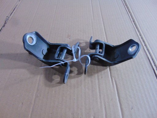 Петлі правої передньої двері ford fiesta mk7 підйомник