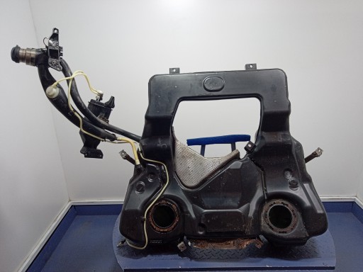 PASSAT B6 3.2 FSI 4x4 топливный бак 3C0201055