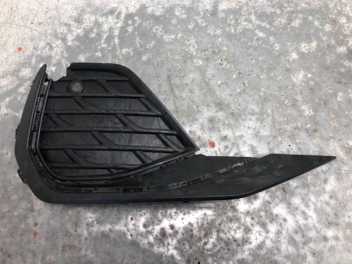grid of a bumper right front S-LINE AUDI A3 8Y 8Y0807682H