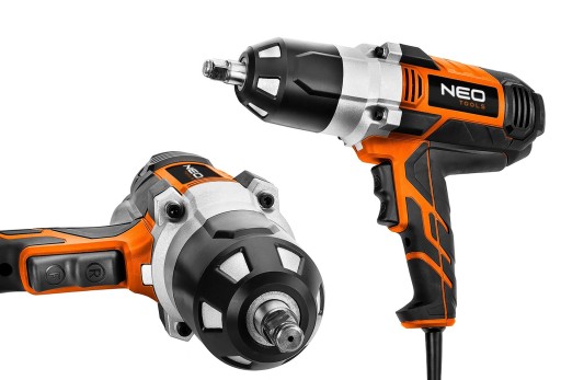 КЛЮЧ УДАРНИЙ ЕЛЕКТРИЧНИЙ 1/2'' 950Nm + 4 ГОЛОВКИ
