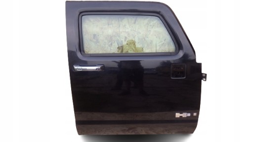 DFG6787 - Дверь справа спереди hummer h3 завершен