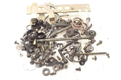 162865 - Yamaha FZS 600 Fazer 98-03 Болты с разборки