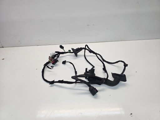 bundle door left front AUDI Q3 8U0971029AF