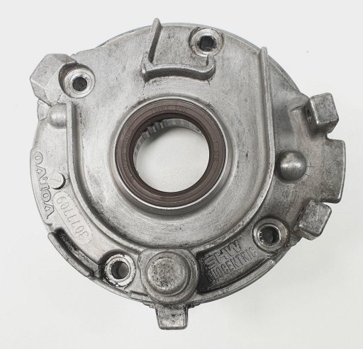 Масляный насос VOLVO V70 II 2.4 D 3077709