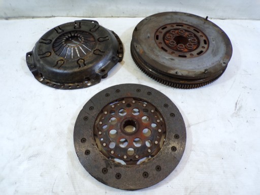 clutch wheel flywheel DWUMASA 2.5 TDI (1)