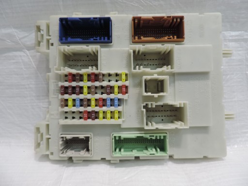 F1FT14014DHA - Блок предохранителей ford focus mk3 2.0 tdci