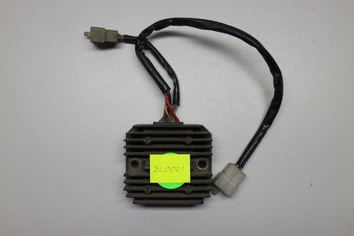 4X7-81960-A0 - YAMAHA VIRAGO XV 500 РЕГУЛЯТОР НАПРЯЖЕНИЯ