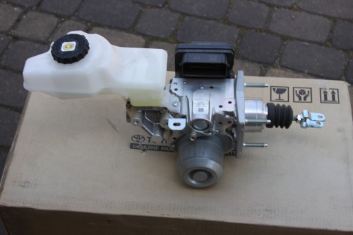 Servo frein Servo TOYOTA COROLLA CROSS 2.0 HYBRID 2022- 47210-16040