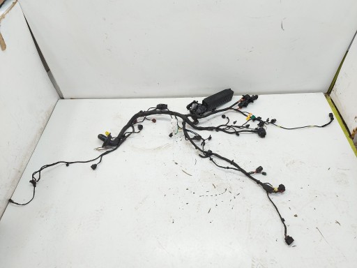 Porsche Taycan GTS 9J1 2023r bundle komory of the engine right