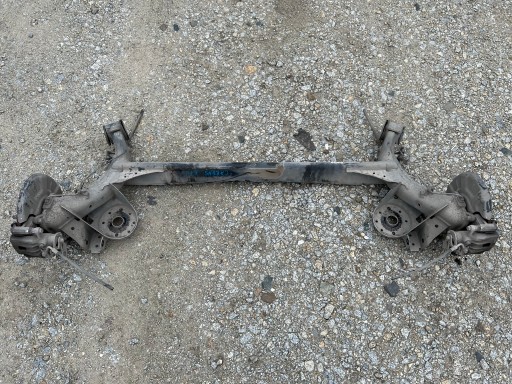 Задня балка підвіски kia carens iv 1.7d