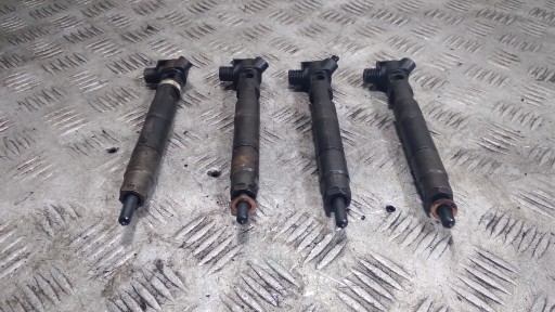 nozzles injectors KOMPLET MERCEDES-BENZ C-KLASA W204