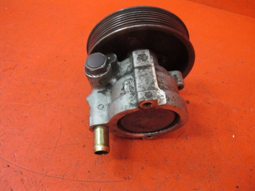 RENAULT ESPACE 4 IV 2.0 DCI M9R760 TRAFIC II VIVARO A servo pump