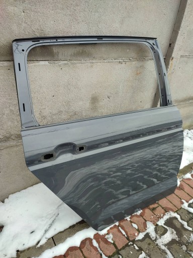 Volkswagen Touran III 2020 rear part side right door
