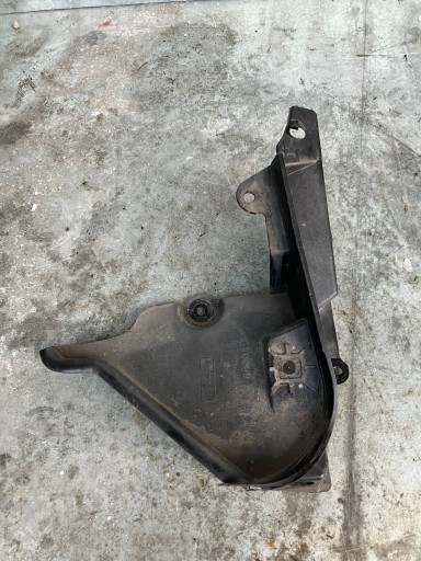 ПРАВИЙ КУТ ПІДШИВАЄ RENAULT ZOE 668633908R