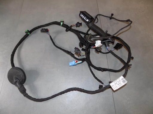 AUDI A8 4N bundle door left rear part 4N0971687AJ