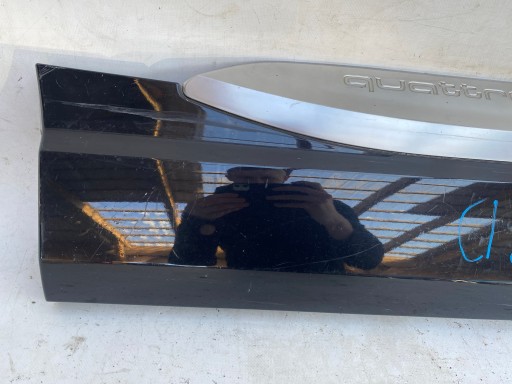 AUDI Q7 4M moulding door right rear part