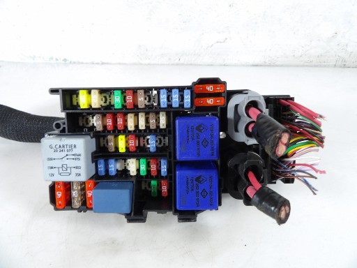 RENAULT SCENIC III LIFT 1.2TCE Module fusibles 1801330-1E