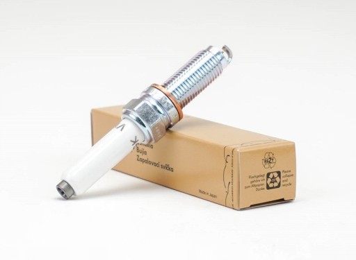 4 свічки запалювання audi oe 05e905602