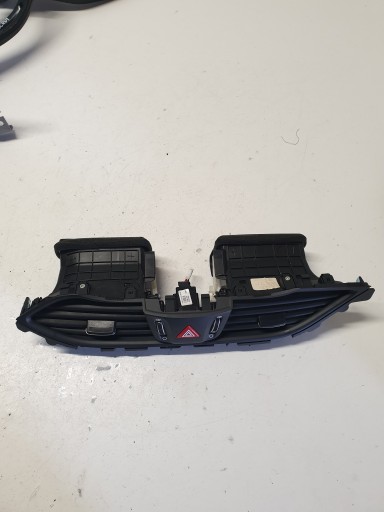 HYUNDAI i30 III вентиляционные решетки центр 97401-G4000