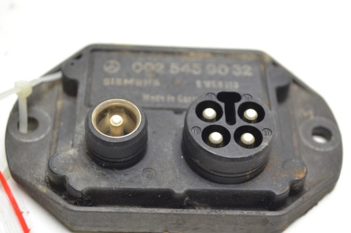 Mercedes W123 W124 Модуль зажигания 0025459032