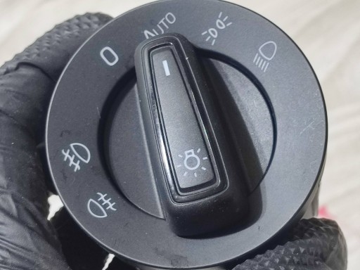 Skoda Scala 2020 light switch