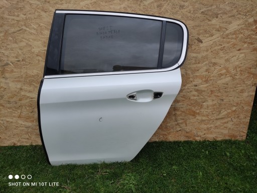 Peugeot 308 ii t9 hb левый или правый задний квед