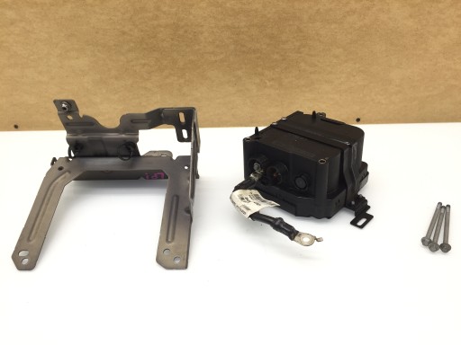 8891031161 32300818 - Volvo xc40 конденсаторний модуль старт стоп