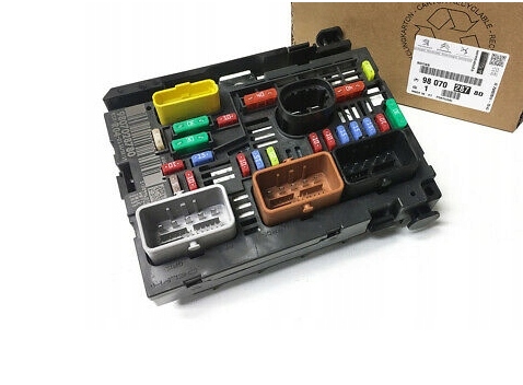 9807028780, BSM-R04, - Модуль bsm citroen berlingo ii c4 c8 jumpy iii oe 9807028780