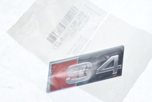 ЭМБЛЕМА S4 AUDI A4 8K0853736A 2ZZ