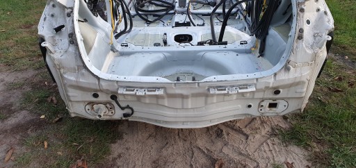 KIA CEED II HB 5D ЗАДНИЙ РЕМЕНЬ БАГАЖНИК ПОЛ ВАННА