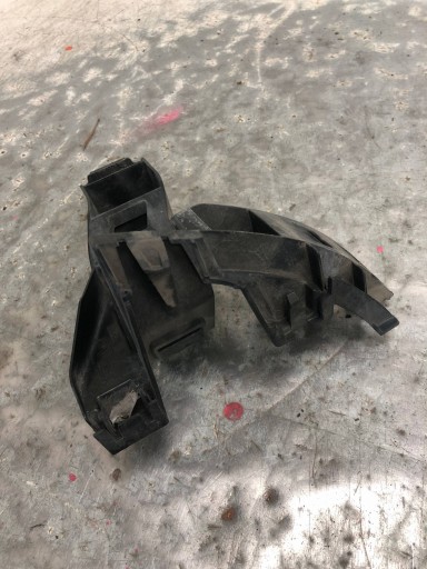 bumper bracket left rear part VW GOLF VII KOMBI 5G9807393A