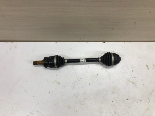 9884797 - BMW iX1 U11 xDrive30 передній лівий піввісь