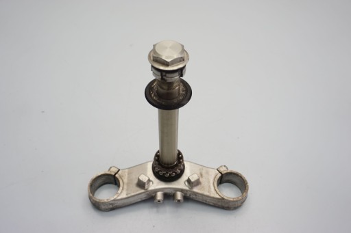 2769159998792880 - YAMAHA FJR 1300 01-05 НИЖНЯ ПОЛИЦЯ