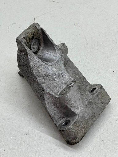 AUDI Q7 4L 4.2 TDI Support Support plaque Moteur