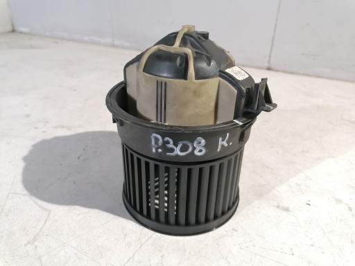 Peugeot 308 a T7 tOPENÍ ventilátor klími