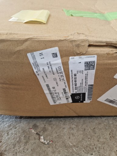 Factory new original mercedes glc a254 a2544604901