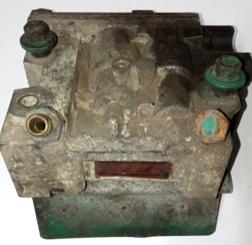 1025285 - Клапан горного тормоза Volvo FM