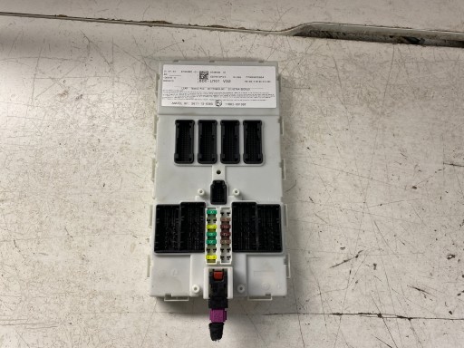 Модуль запобіжників bmw i3 bsi 8736682