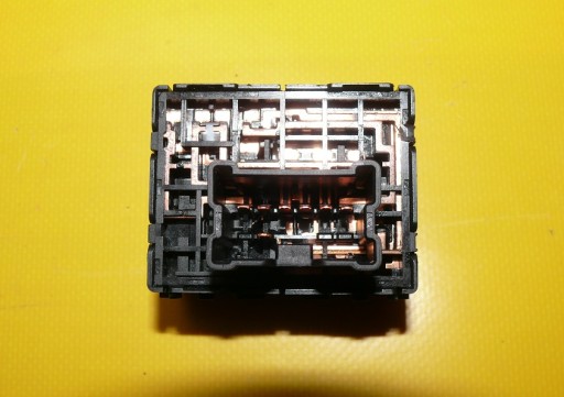 control panel LUSTERKAMI NISSAN QUEST III 02-09