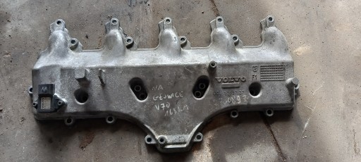 Кришка клапана 30637137 VOLVO V70 II S60 2.4 D5