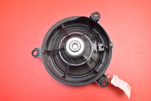 speaker left rear part 86160-0D450 TOYOTA YARIS CROSS 20
