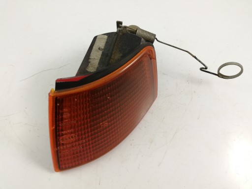 indicator SEAT TOLEDO and (1L) 1.6 and front right 961593 HELLA