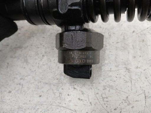 VW GOLF IV 1.9 TDI nozzle 038130073F