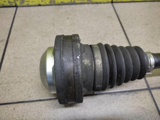 VW GOLF V 2.0 TDI semi-axis right front