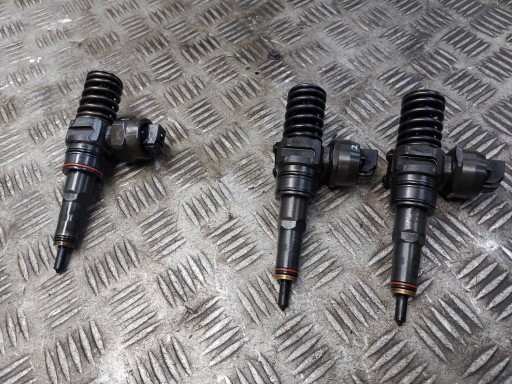 trisky KOMPLET SEAT IBIZA III 1.4 TDI 045130073T 038130073F