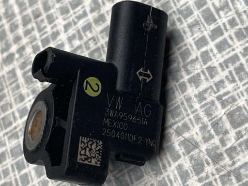 Sensor ZDERZENIOWY (AIRBAG) VOLKSWAGEN ARTEON 3WA959651A @M