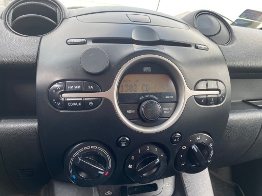 Mazda 2 II 07-15 RADIO ORYGINALNE CD brakuje kodu