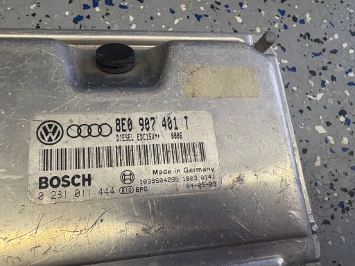 AUDI A4 B6 computer Centralina Motore 8E0907401T