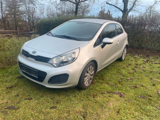 ЧЕТВЕРТЬ ПРАВАЯ ПЕРЕДНЯЯ СТОЙКА KIA RIO III 3D 3 ДВЕРИ